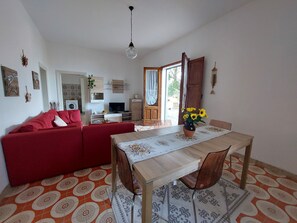 Téléviseur, livres