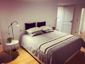 3 bedrooms, WiFi, bed sheets