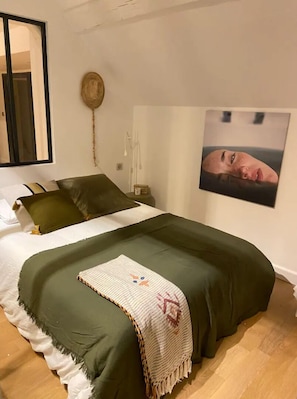 3 bedrooms, WiFi, bed sheets