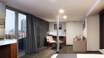 Een flatscreentelevisie