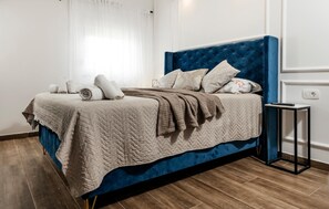 4 makuuhuonetta, vauvan matkasänky, ilmainen Wi-Fi, vuodevaatteet