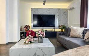 TV, table tennis - 4 bedroom nice home in Gornji Vinjani (Gornji Vinjani)