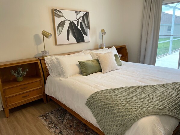 3 habitaciones, ropa de cama de alta calidad y cortinas blackout 