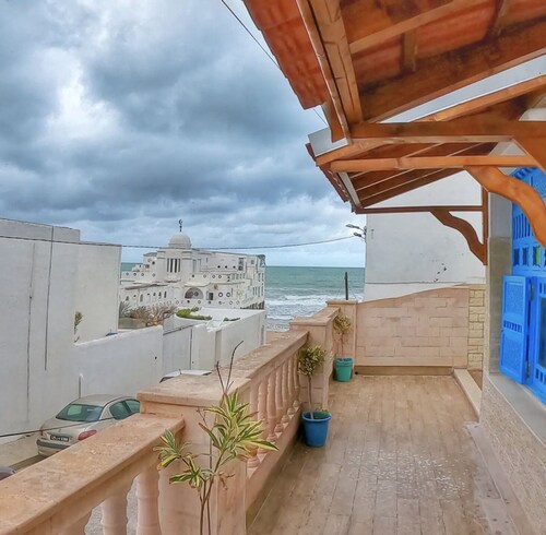 Maison authentique sur la corniche de la Marsa