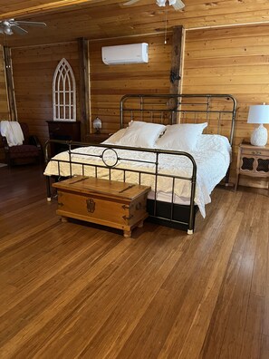 3 間睡房、可攜式嬰兒床、Wi-Fi、床單