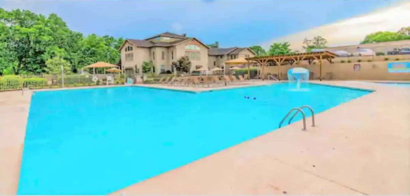 Indoor pool, outdoor pool