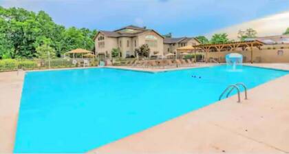 Black Bear Condo w/ Golf View, next to Pools & Clubhouse, in Gated Community