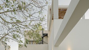 حمام سباحة