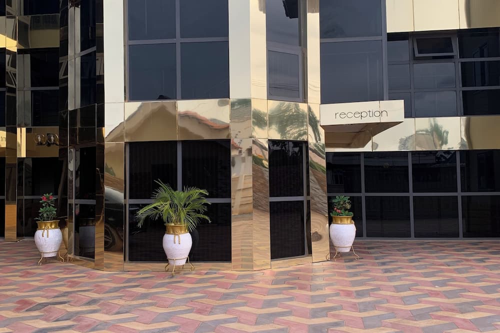 Selwilliam Hotel