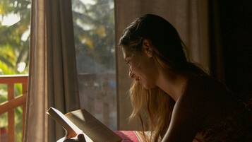 Ropa de cama de alta calidad, edredón y minibar