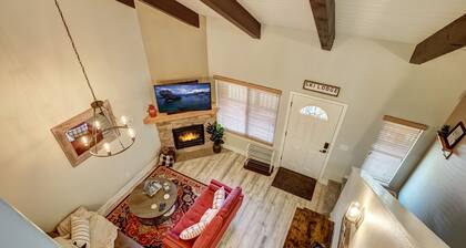 Steps to trails & Stagecoach lift. Minutes to the Lake & Heavenly Village.