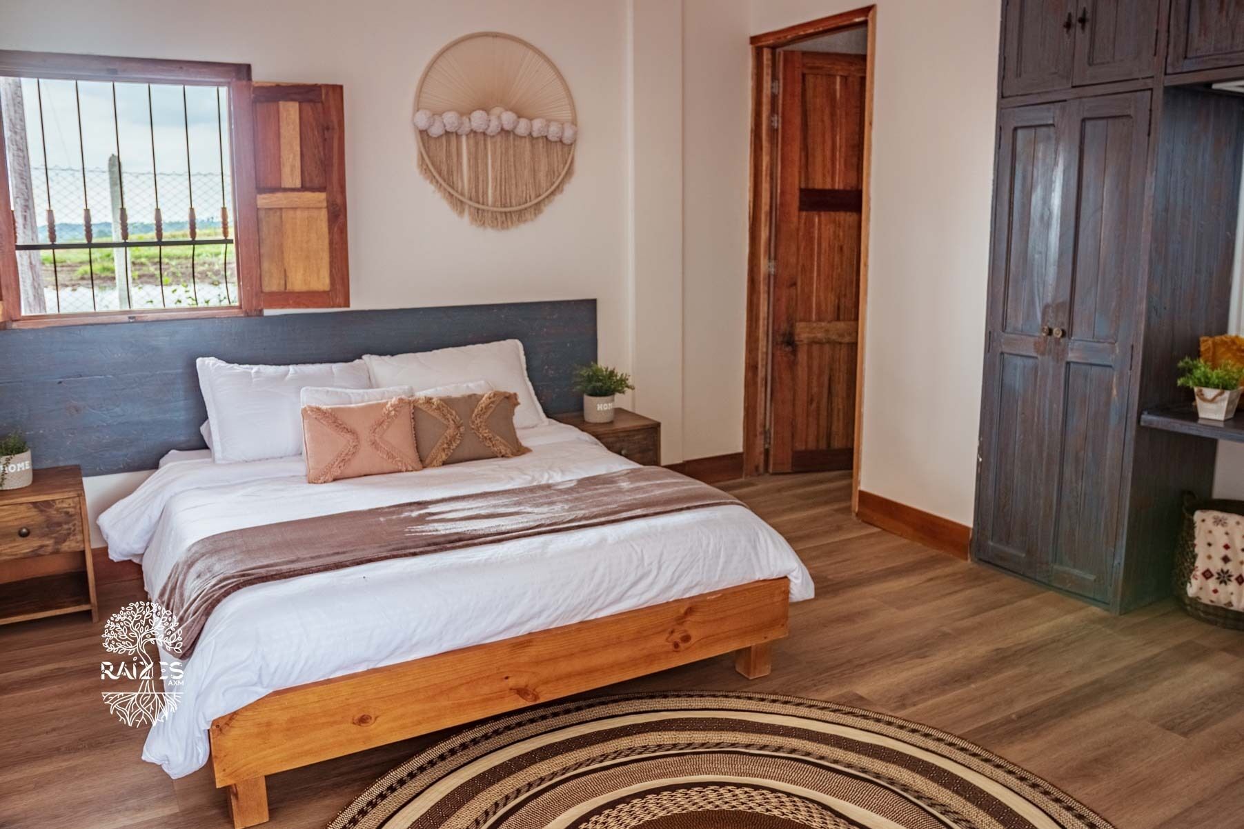 5 Schlafzimmer, Schreibtisch, Reisekinderbett, kostenloses WLAN