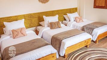 5 bedrooms, desk, travel cot, free WiFi