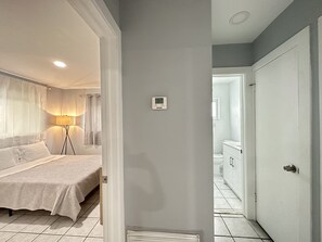 Apartment | 2 bedrooms, laptop workspace, blackout curtains, iron/ironing board - Alloggio Hard Rock Casino (Fort Lauderdale)