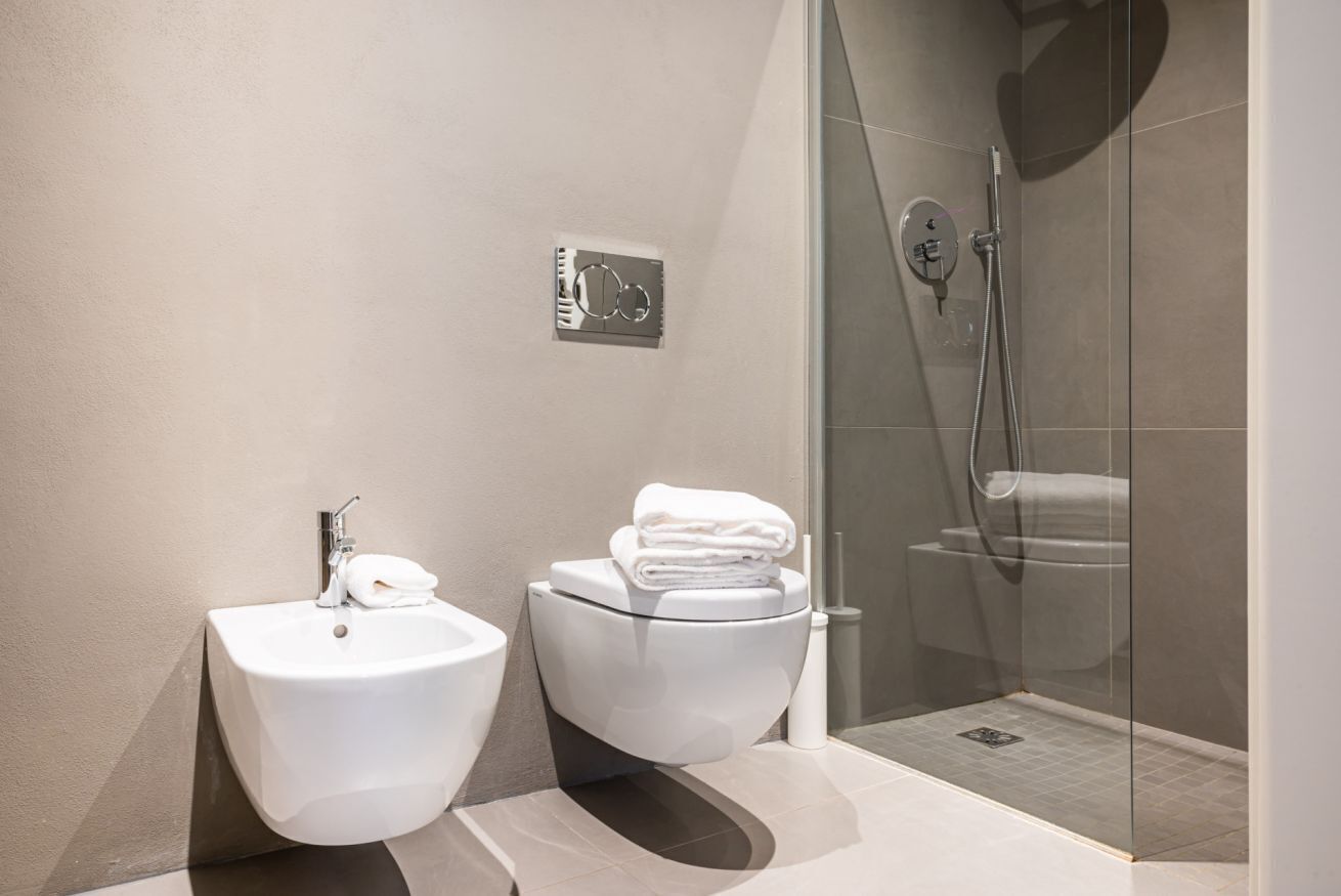 Shower, bidet