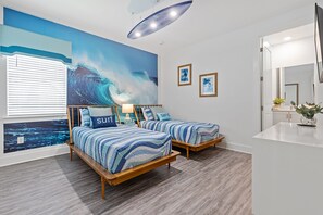 9 bedrooms, iron/ironing board, WiFi - Imagination at Reunion | 9 BR, Custom Built Theme Room, Game Room, Movie Theater (Kissimmee)