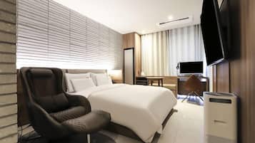 Junior Suite Room | Interior detail