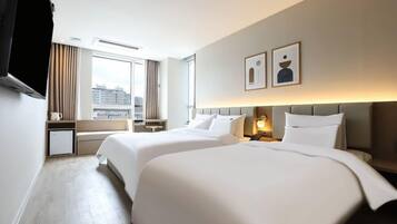 Twin Room | Individually decorated, individually furnished, soundproofing, free WiFi