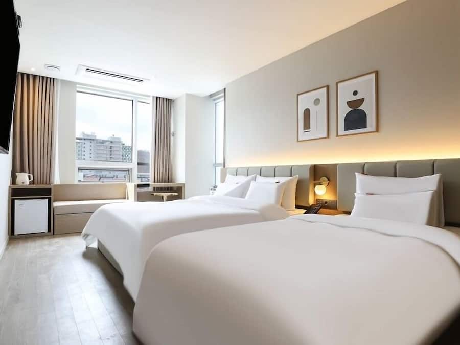 Twin Room | Individually decorated, individually furnished, soundproofing, free WiFi