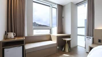 Business Twin Room | Individually decorated, individually furnished, soundproofing, free WiFi