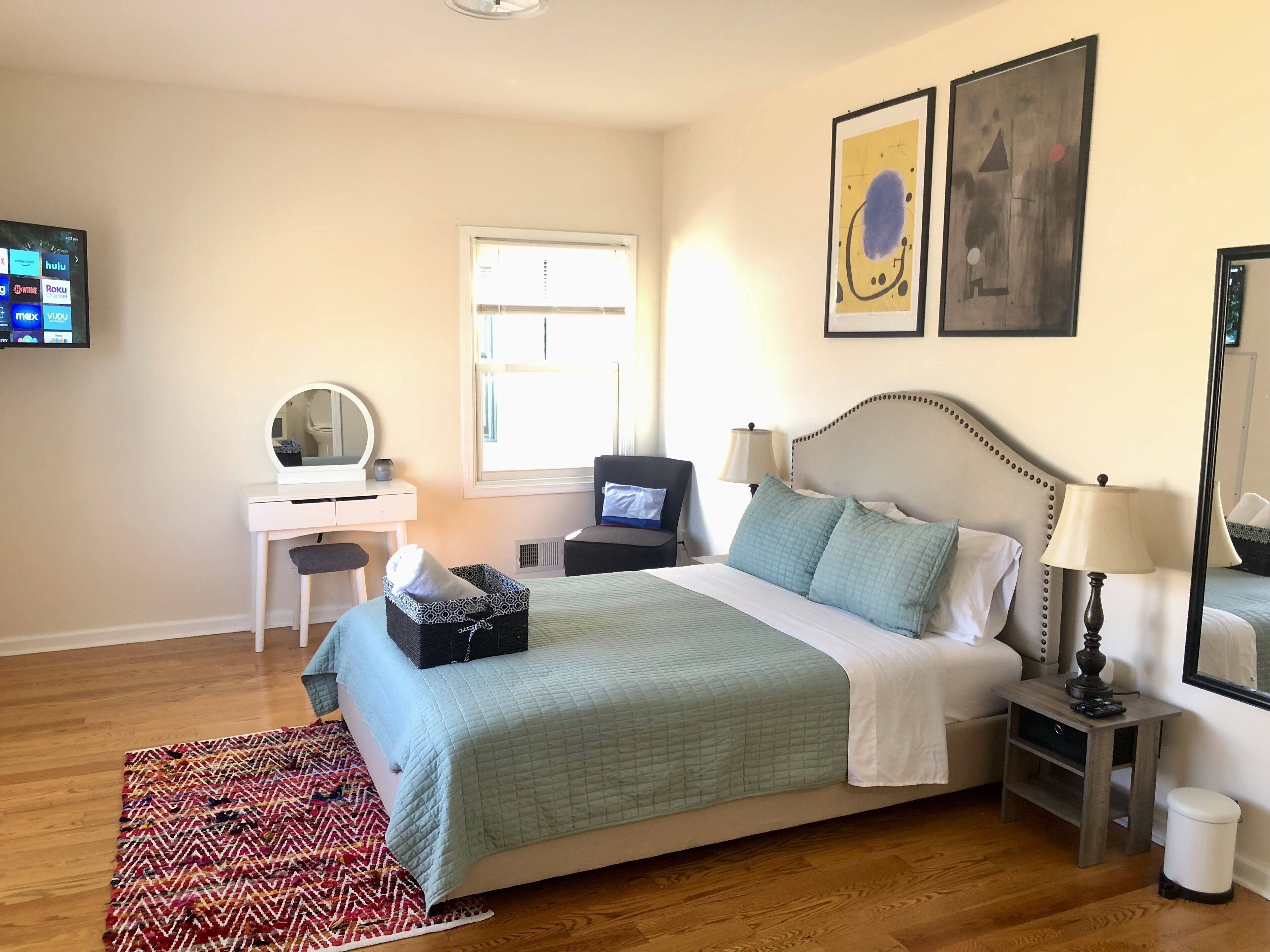 Hidden Gem with private bathroom just 30 mins from Time Square NYC 