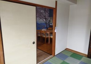 Dining - Popular 2LDK Private Rental for Groups  Capacity 5  Security Camera IncludedB101 - Maison Ota Building B 101 / Takamatsu Kagawa (Takamatsu)