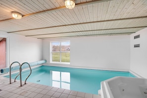 Piscine couverte, piscine chauffée