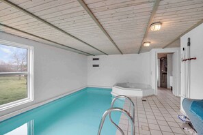 Piscine couverte, piscine chauffée