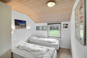 6 bedrooms, free WiFi