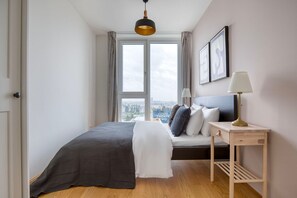2 chambres, fer et planche à repasser, Wi-Fi, draps fournis