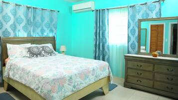 1 Schlafzimmer, Zimmersafe, Bügeleisen/Bügelbrett, Reisekinderbett