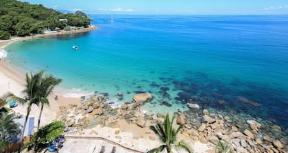 Breathtaking ocean views, quiet, penthouse