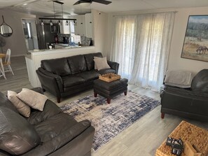 Älytelevisio, DVD-soitin, videokirjasto