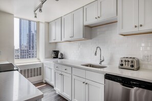 Fridge, microwave, oven, dishwasher