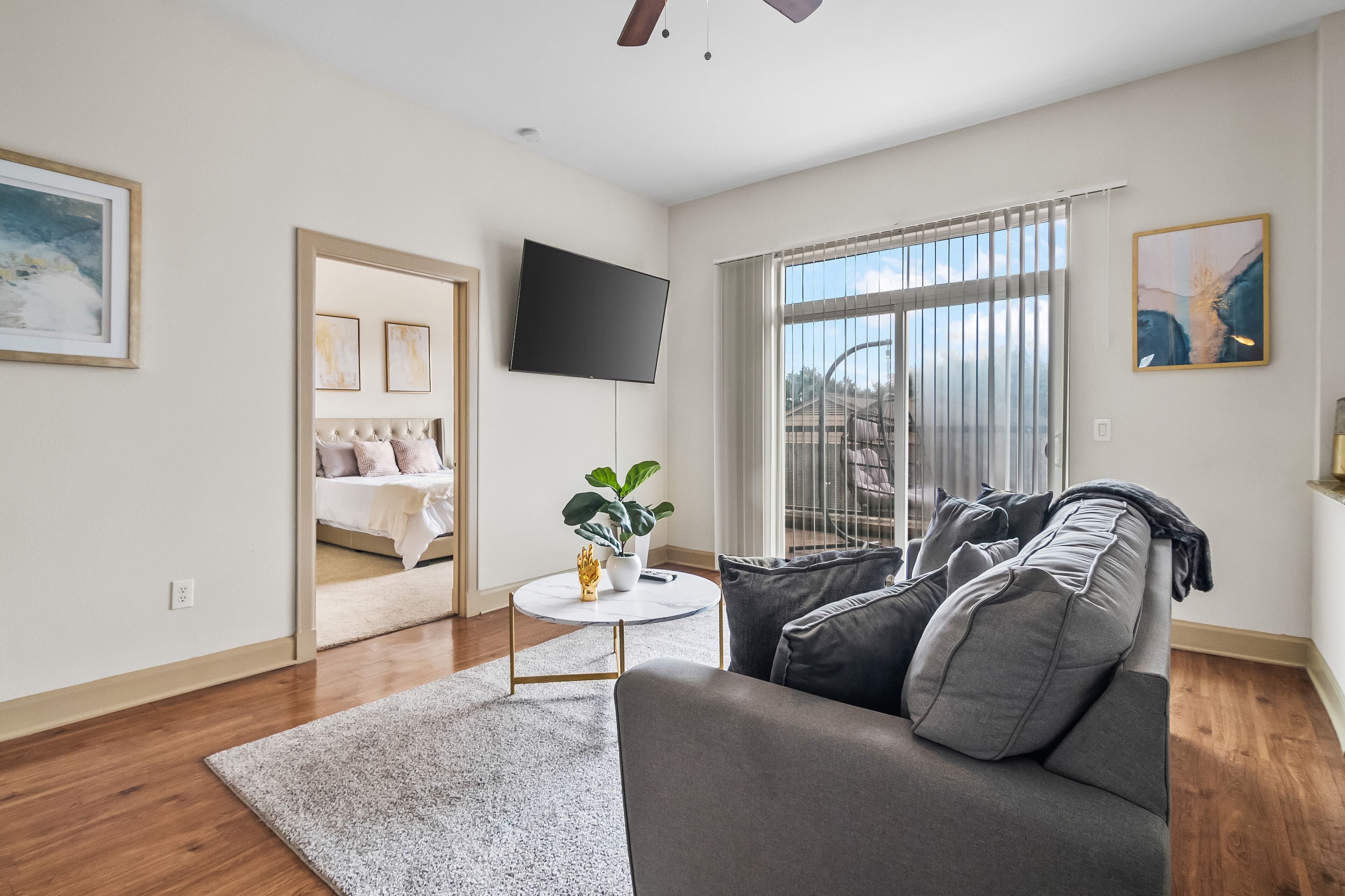 NEW! 3BR 2B Pool, Gym, & spacious balcony in Med Center — 5mins to NRG Stadium!