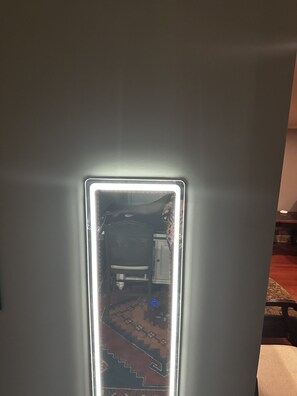 Led mirror