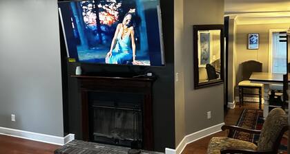 The Bluetop private Lowcountry Luxury
Amazing outside gazebo GRADS WELCOME