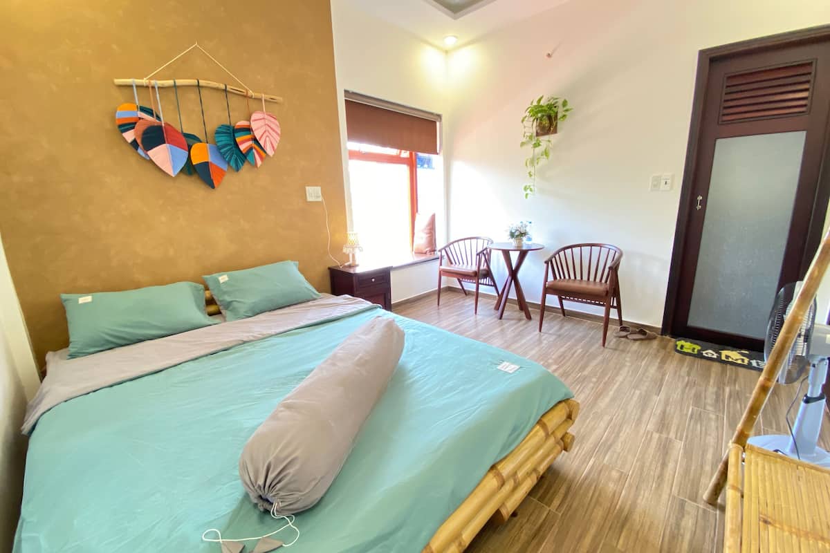 Habitación doble Deluxe, 1 habitación | Insonorización, tabla de planchar con plancha y wifi gratis