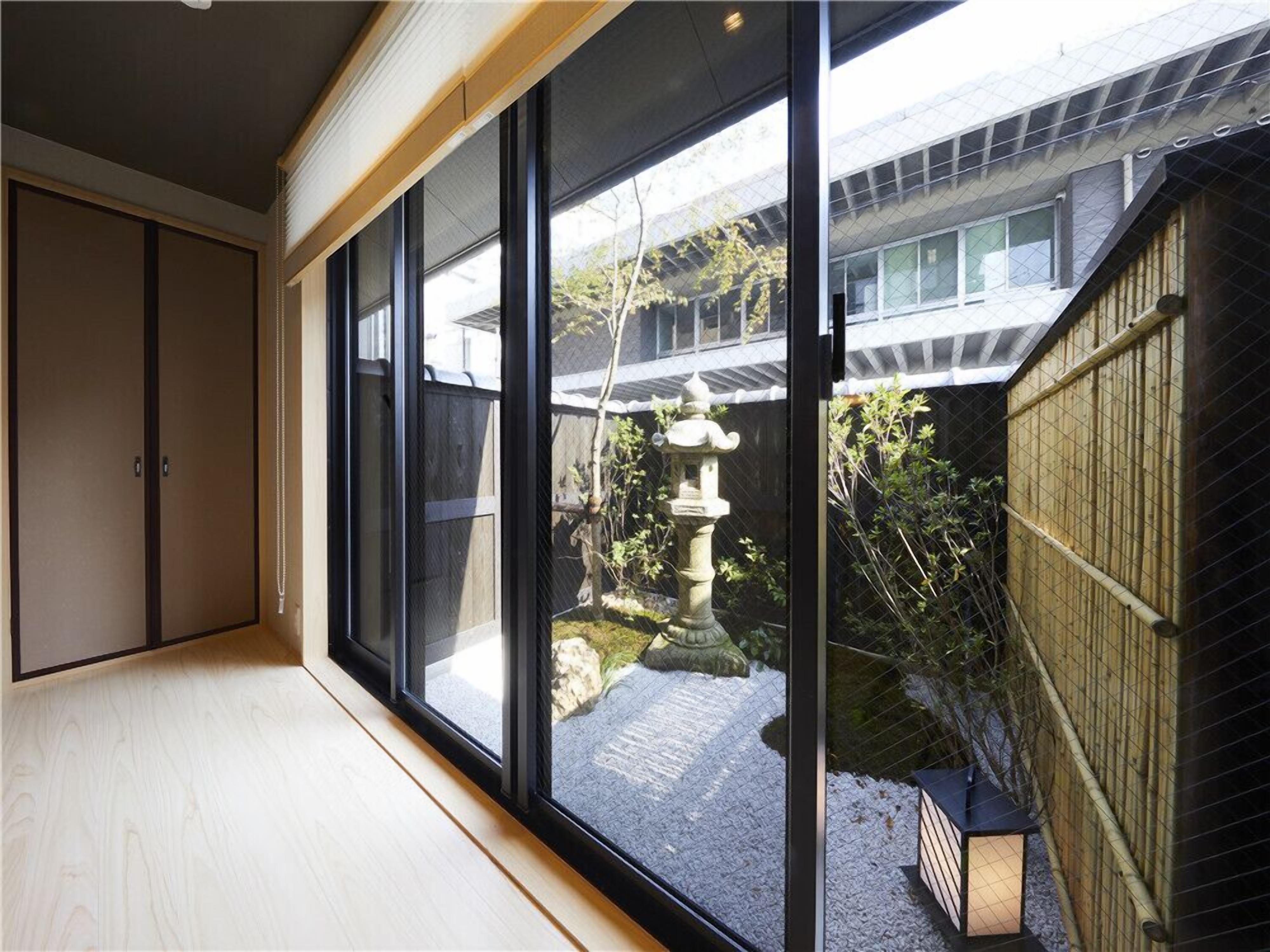 Traditional Room, Non Smoking, Kitchen | Iron/ironing board, free WiFi, bed sheets