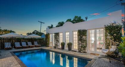 Perfectly Located 6BR Private Oasis w/ Heated Pool