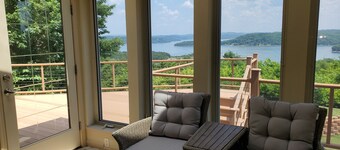 Breezy Point- Huge Home & Amazing Lake Views! Near Sailboat Club & Marina