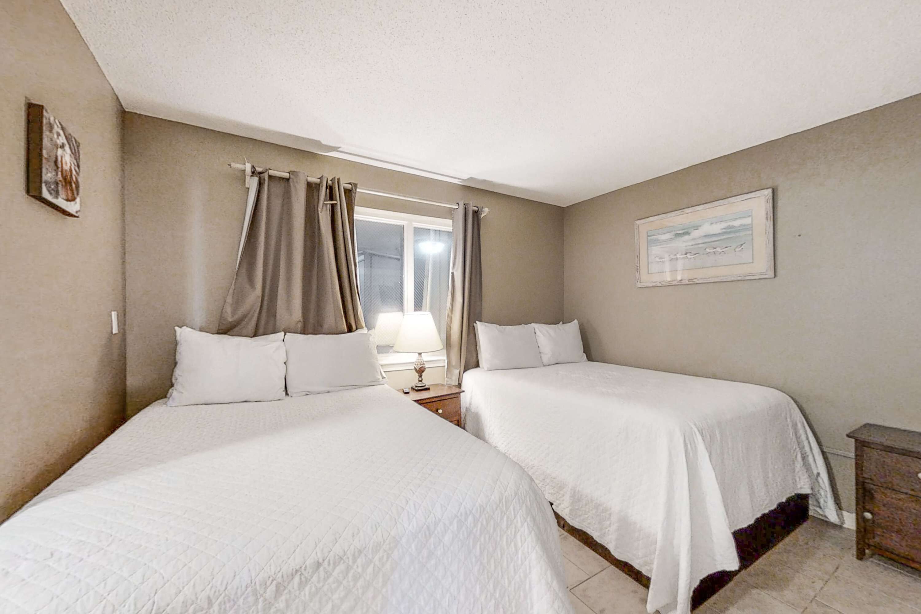 2 habitaciones, tabla de planchar con plancha y wifi gratis 