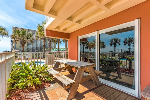 Destin Towers 1C, Hosted by Scenic Stays!