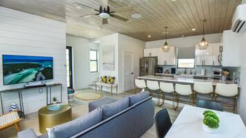 Smart-TV, Stereoanlage