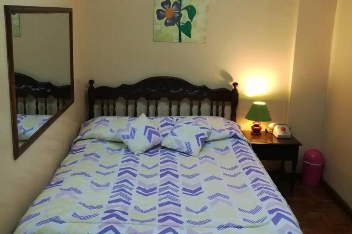 Wifi gratis y ropa de cama