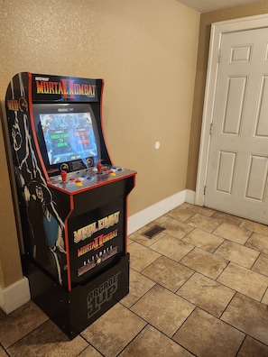 Games room - Antique Bungalow
Close to Downtown wichita! (Wichita)