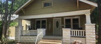 Antique Bungalow 
Close to Downtown wichita!