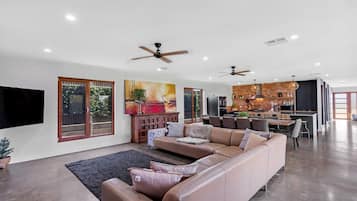 Smart TV, fireplace, ping pong