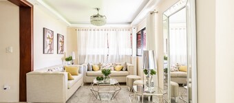 Home Away From Home - Minutes From Colonial Zone!