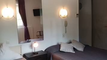 1 chambre, bureau, espace de travail pour ordinateur portable